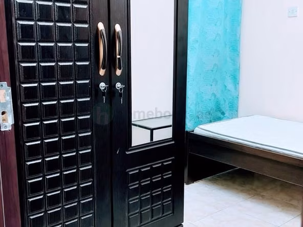 Bed Space & Partition in Al Qusais