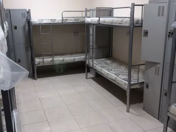 Bed Space & Partition in Hor Al Anz