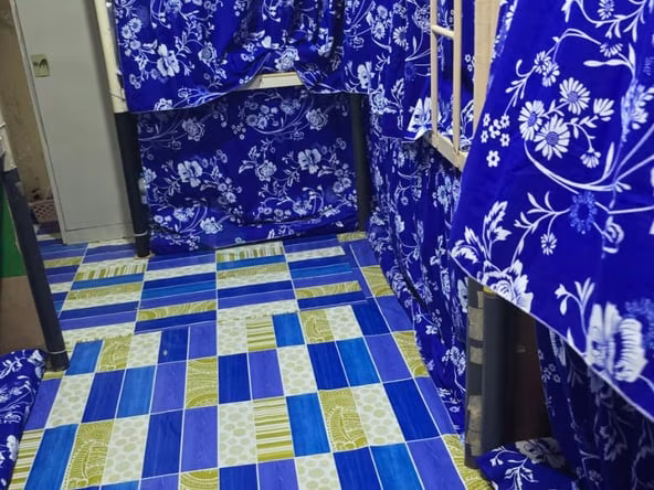 Bed Space & Partition in Hor Al Anz