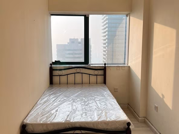 Bed Space & Partition in Sheikh Zayed Road