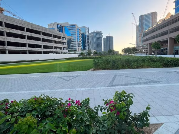Bed Space & Partition in Business Bay