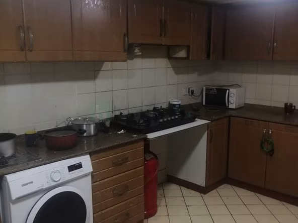 Bed Space & Partition in Al Rigga
