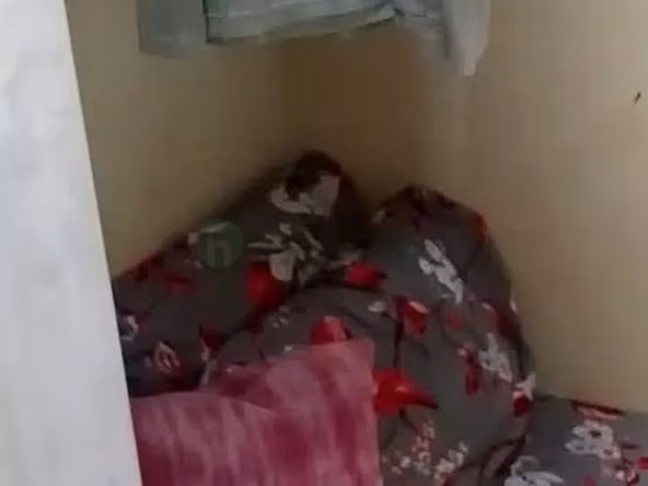 Bed Space & Partition in Discovery Gardens