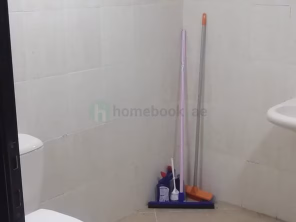Bed Space & Partition in Al Rigga