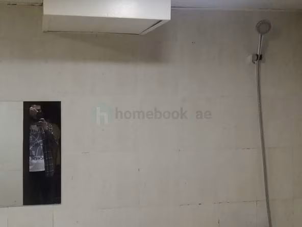 Bed Space & Partition in Al Rigga