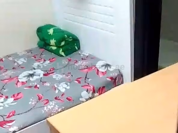 Bed Space & Partition in Discovery Gardens