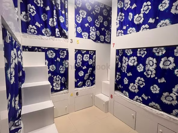 Bed Space & Partition in Al Jafiliya