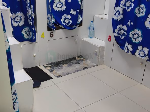 Bed Space & Partition in Al Jafiliya