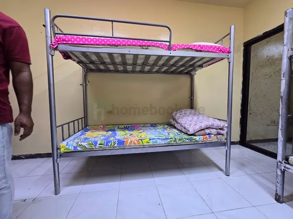 Bed Space & Partition in Bur Dubai
