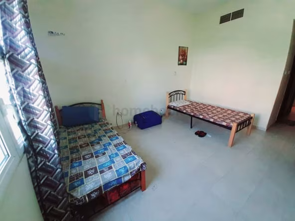 Bed Space & Partition in Discovery Gardens