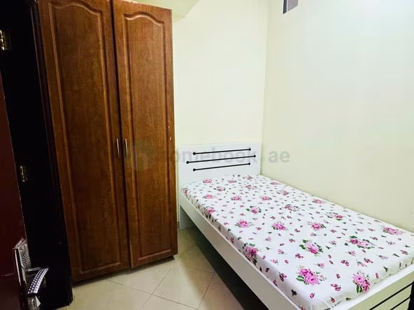 Bed Space & Partition in Al Karama