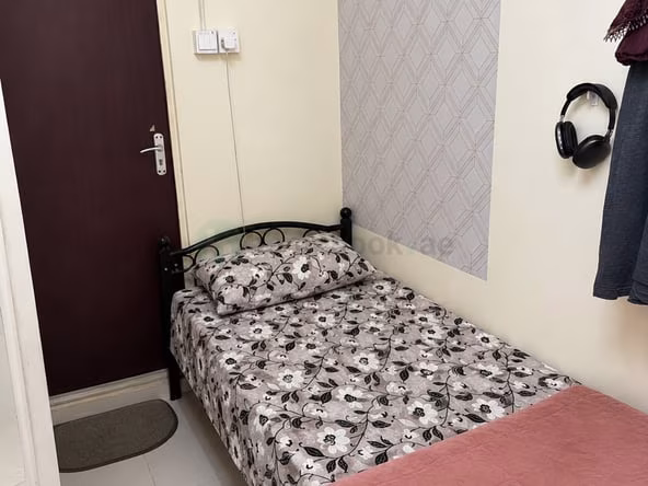 Bed Space & Partition in Al Rashidiya