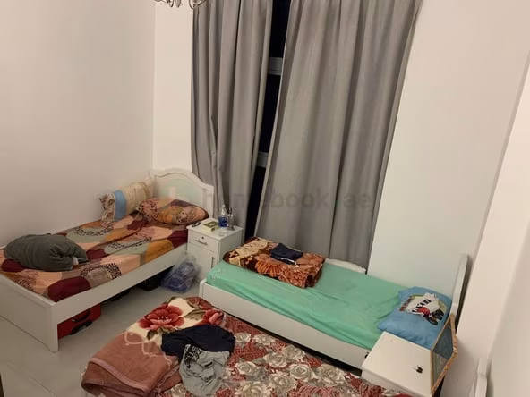 Bed Space & Partition in Sheikh Zayed Road