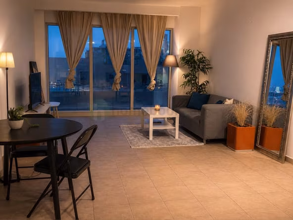 Room for Rent in Sheikh Zayed Road