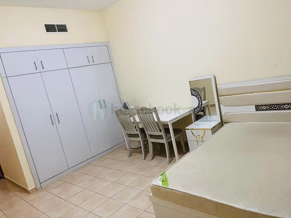 Room for Rent in International City