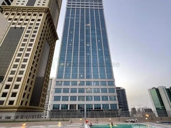 Room for Rent in Sheikh Zayed Road