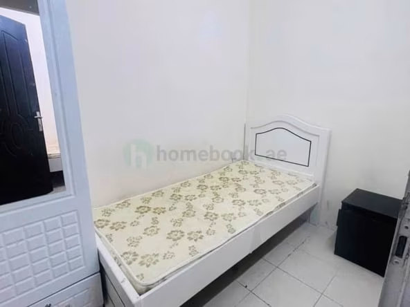 Bed Space & Partition in Discovery Gardens