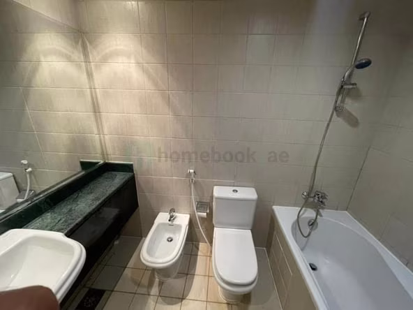 Room for Rent in Sheikh Zayed Road