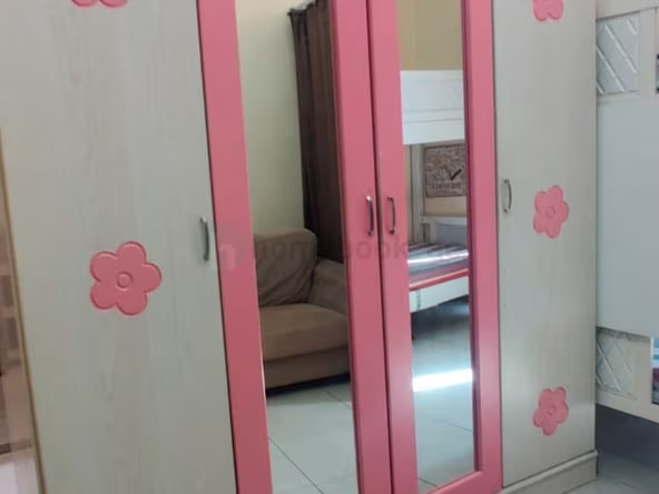 Bed Space & Partition in Al Jafiliya