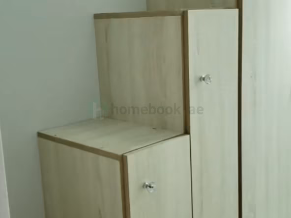 Bed Space & Partition in Sheikh Zayed Road