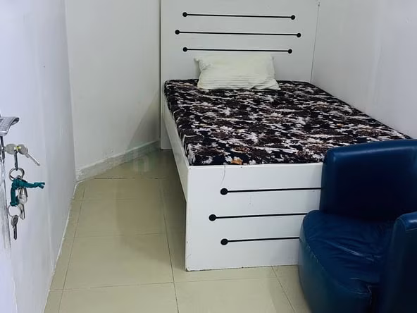 Bed Space & Partition in Sharjah