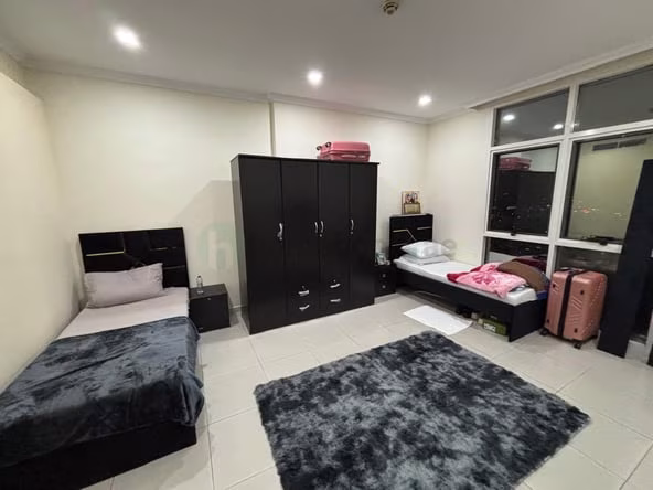 Bed Space & Partition in Dubai Silicon Oasis (DSO)
