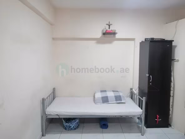 Bed Space & Partition in Al Fahidi