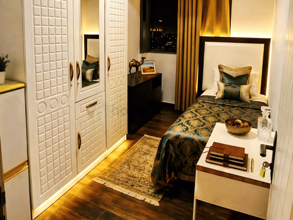 Bed Space & Partition in Sheikh Zayed Road