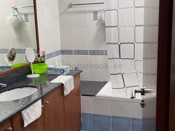 Room for Rent in Sheikh Zayed Road