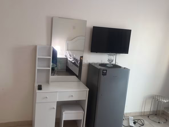 Room for Rent in Sheikh Zayed Road