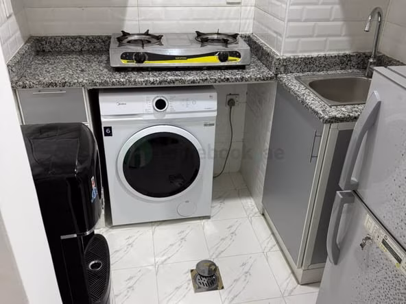 Bed Space & Partition in Al Karama