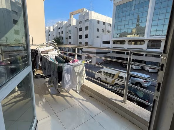 Bed Space & Partition in Al Karama