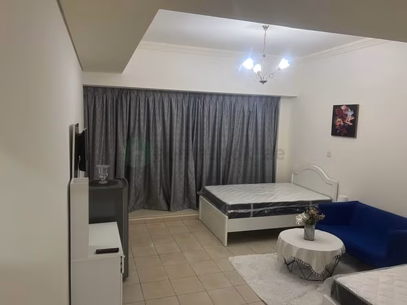Room for Rent in Sheikh Zayed Road