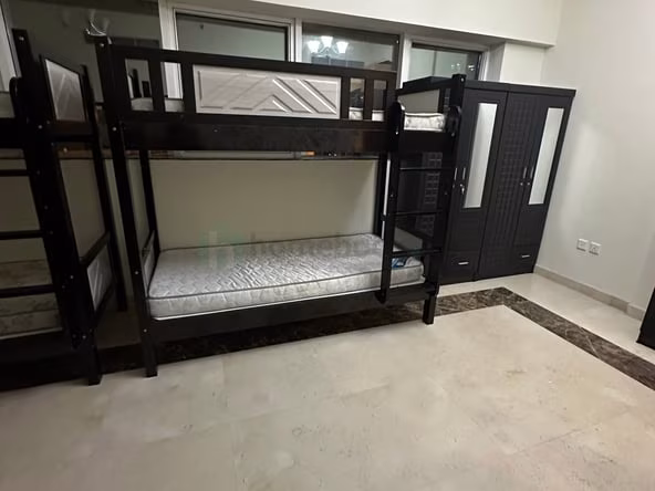 Bed Space & Partition in Dubai Marina