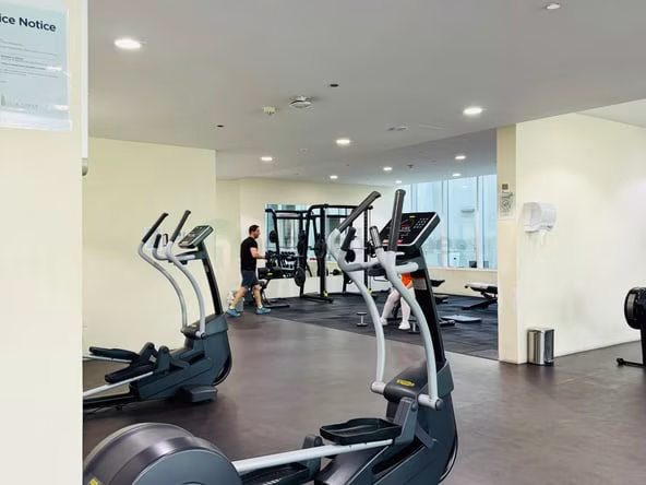 Room for Rent in Sheikh Zayed Road