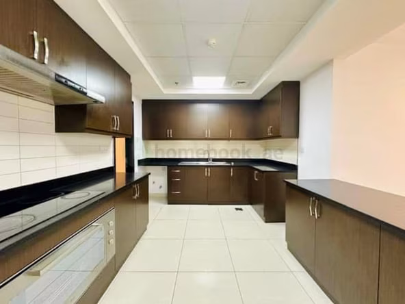 Room for Rent in Sheikh Zayed Road