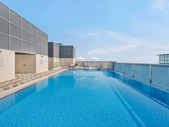 Room for Rent in Sheikh Zayed Road