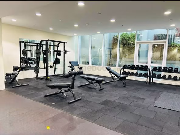 Room for Rent in Sheikh Zayed Road
