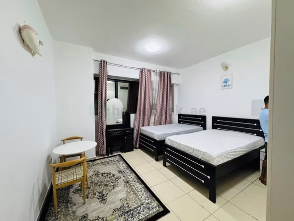 Room for Rent in Sheikh Zayed Road