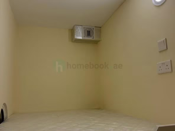 Bed Space & Partition in Discovery Gardens