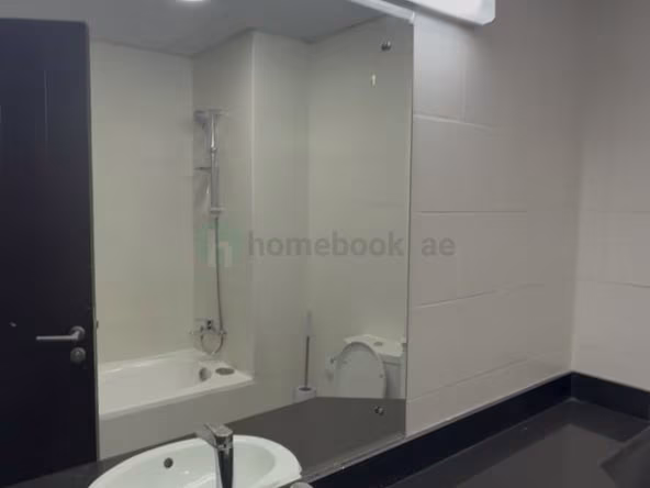 Bed Space & Partition in Discovery Gardens