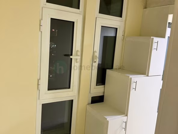 Bed Space & Partition in Discovery Gardens