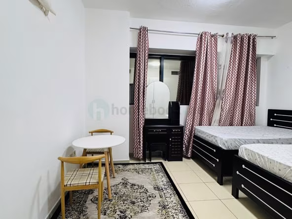 Room for Rent in Sheikh Zayed Road