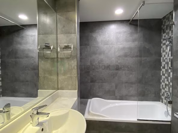 Bed Space & Partition in Business Bay