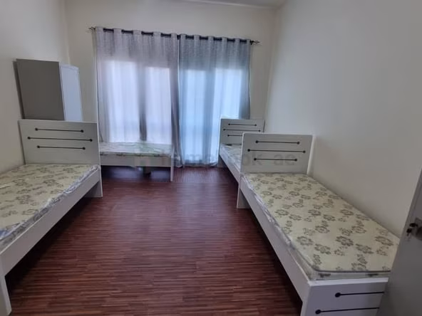 Bed Space & Partition in Discovery Gardens