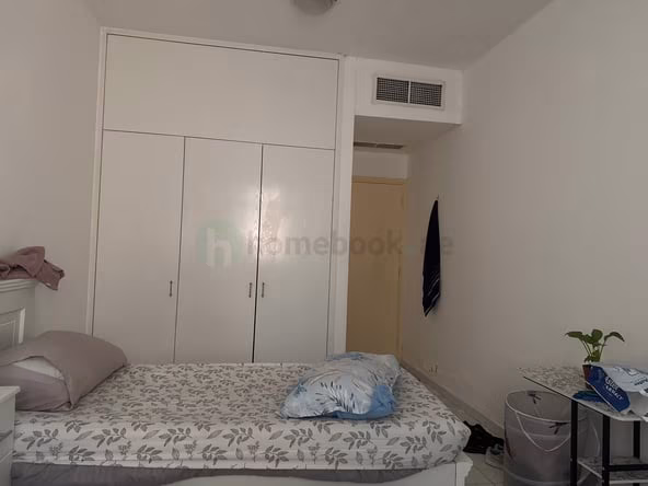 Bed Space & Partition in Oud Metha