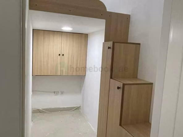 Bed Space & Partition in Al Satwa