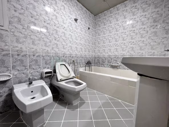 Bed Space & Partition in Sheikh Zayed Road