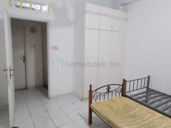 Bed Space & Partition in Al Hamriya