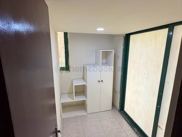 Bed Space & Partition in Al Hamriya